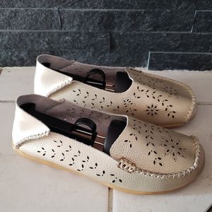 Socofly Leather Flats Moccasin Laser Cut Size 38